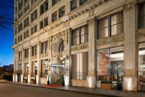 The Candler Hotel Atlanta, Curio Collection by Hilton, Атланта