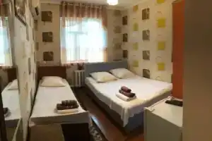 BAYANA Hotel & Hostel, Ош