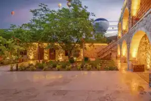 Cappadocia Çavuşin Stone House, Чавушин