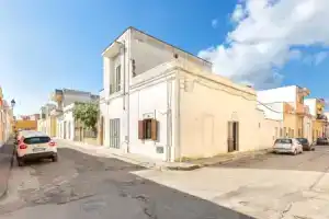 2192 Casetta di Adriana, Копертино