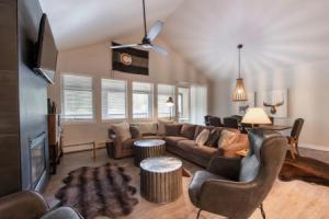 Ski Penthouse with Base View Private Deck - Fraser Crossing/Founders Pointe Premium-Rated 4675, Винтер-Парк