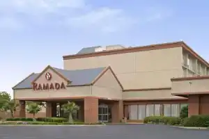 Отель «Ramada by Wyndham Dallas Love Field», Даллас