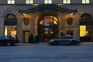 Steigenberger Grandhotel Handelshof Leipzig, Лейпциг