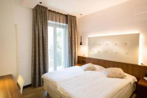 Hotel «Pace», Торри-дель-Бенако