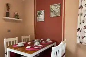 Sweet Home, Бад-Закса