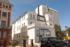 Ostseehotel Warnemünde, Варнемюнде