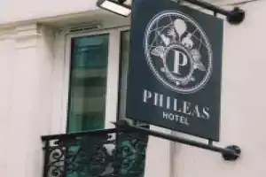 Отель «Philéas Lazare & Spa», Париж