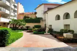 Riviera Plaza, Charmant T2+parking, Plages à 7min, Антиб