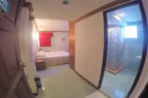 Break Point Hotel, Патонг