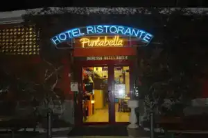 Hotel «Puntabella», Варацце