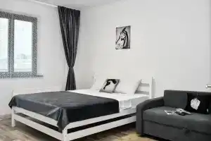 Суточно на улице 78-й Добровольческой Бригады 4, Красноярск
