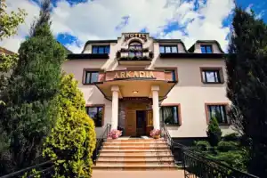 Hotel «Arkadia», Варшава