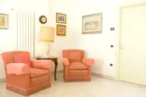 Apartment With 2 Bedrooms in Viareggio, With Balcony - 300 m From the, Виареджио