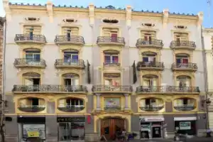 Red Nest Hostel, Валенсия