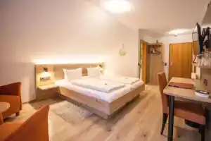 Hotel «- Gasthof Blume», Оппенау