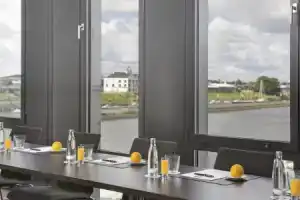 Steigenberger Hotel Bremen, Бремен