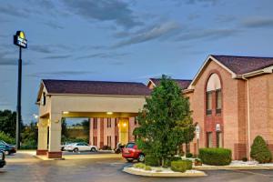 Апарт-отель «Days Inn & Suites by Wyndham SW», Луисвилл