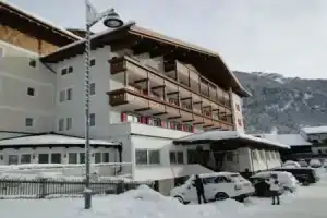 Hotel «Astoria», Канацеи