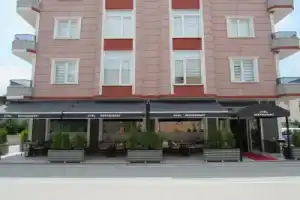 Koc Hotel, Карасу