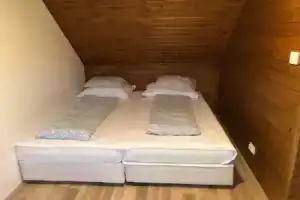 Natúra Panzió&Apartmanház, Орфю