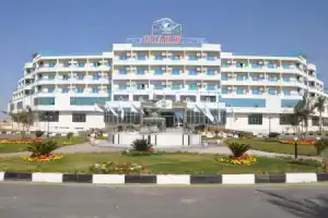The Guard Hotel, Каир