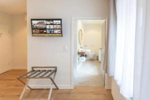 Hotel «Tuchhaus», Фольках