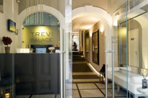 Отель «Trevi Palace Luxury Inn», Рим