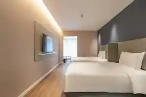 Holiday Inn Express Shanghai Expo Centre, An Ihg Hotel, Шанхай