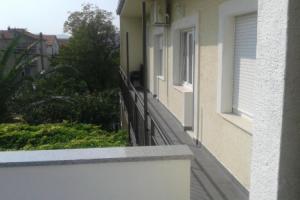 Apartment Zdene - private pool: A1 Kastel Luksic, Riviera Split, Kaštel Kambelovac