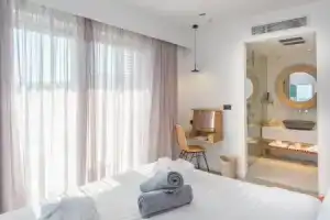 Primavera Beach Hotel Studios &, Малия
