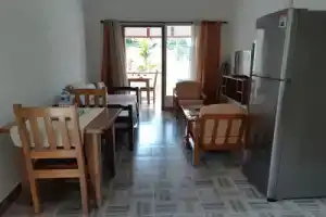 One Bedroom Self-catering Accommodation, Бе-Сент-Анн