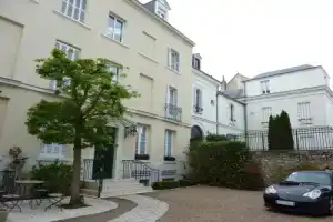 Отель «Hôtel Du Manoir», Тур
