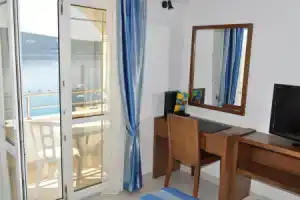 Hotel «Perla», Херцег-Нови