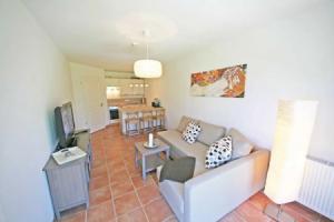 Haus Meeresblick - Ferienwohnung Ostseewelle, Остзеебад Баабе