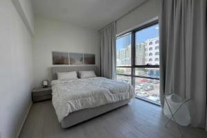 Premier 2-bedroom Lifeline apartment with free Parking, Абу-Даби