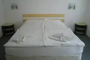 Guest House Zara, Приморско