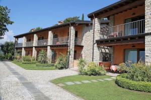 Appartamenti Borgo, Гардоне-Ривьера