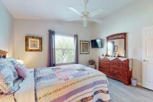 Dog-friendly Home w/ Golf Cart, AC, Wifi, Виллиджес
