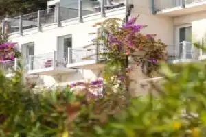 Hotel «Baia Azzurra», Наго-Торболе