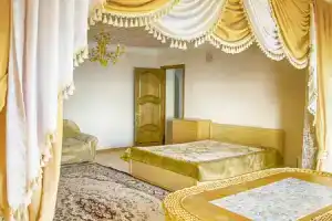 Гостиница «Парегам», Макопсе