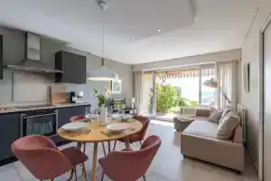 2 BDR Villefranche-sur-Mer Sea View Parking and Swimming Pool, Ницца