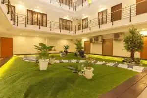 Vien Dong Hotel, Хошимин