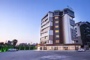 Elara Hotel, Измир