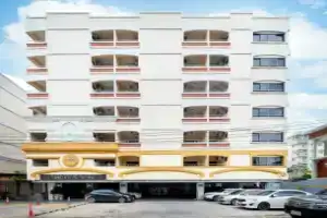 P-Park Hotel near Yanhee Hospital, Бангкок