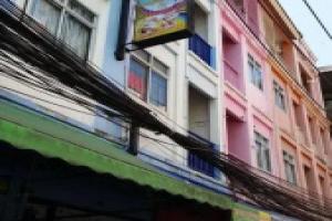 Lee Guesthouse And Massage, Патонг