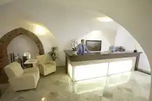 Hotel «Metamorphis Excellent», Прага