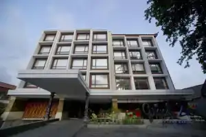 Отель «Grand Zuri Kuta Bali», Кута