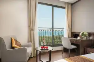 Cosmos Hotel Danang, Дананг