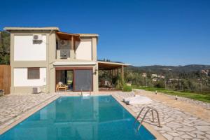 Lefkada Luxury, Никиана