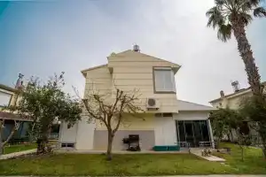 Serene House in Antalya With Shared Pool Garden, Богазкент